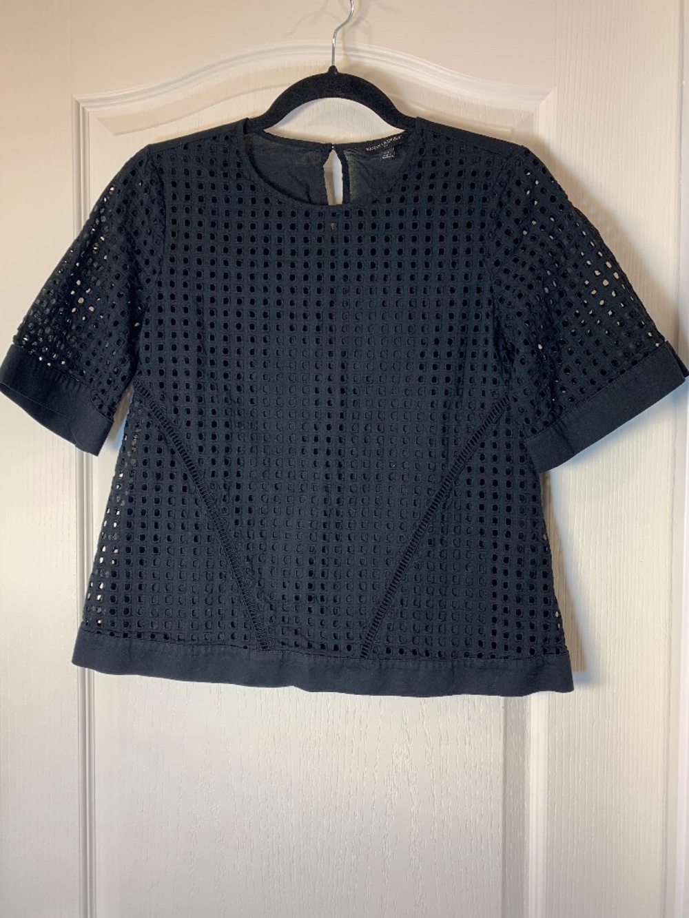 Banana Republic Black‎ Cutout Blouse XS Lightweight Unlined Statement Top